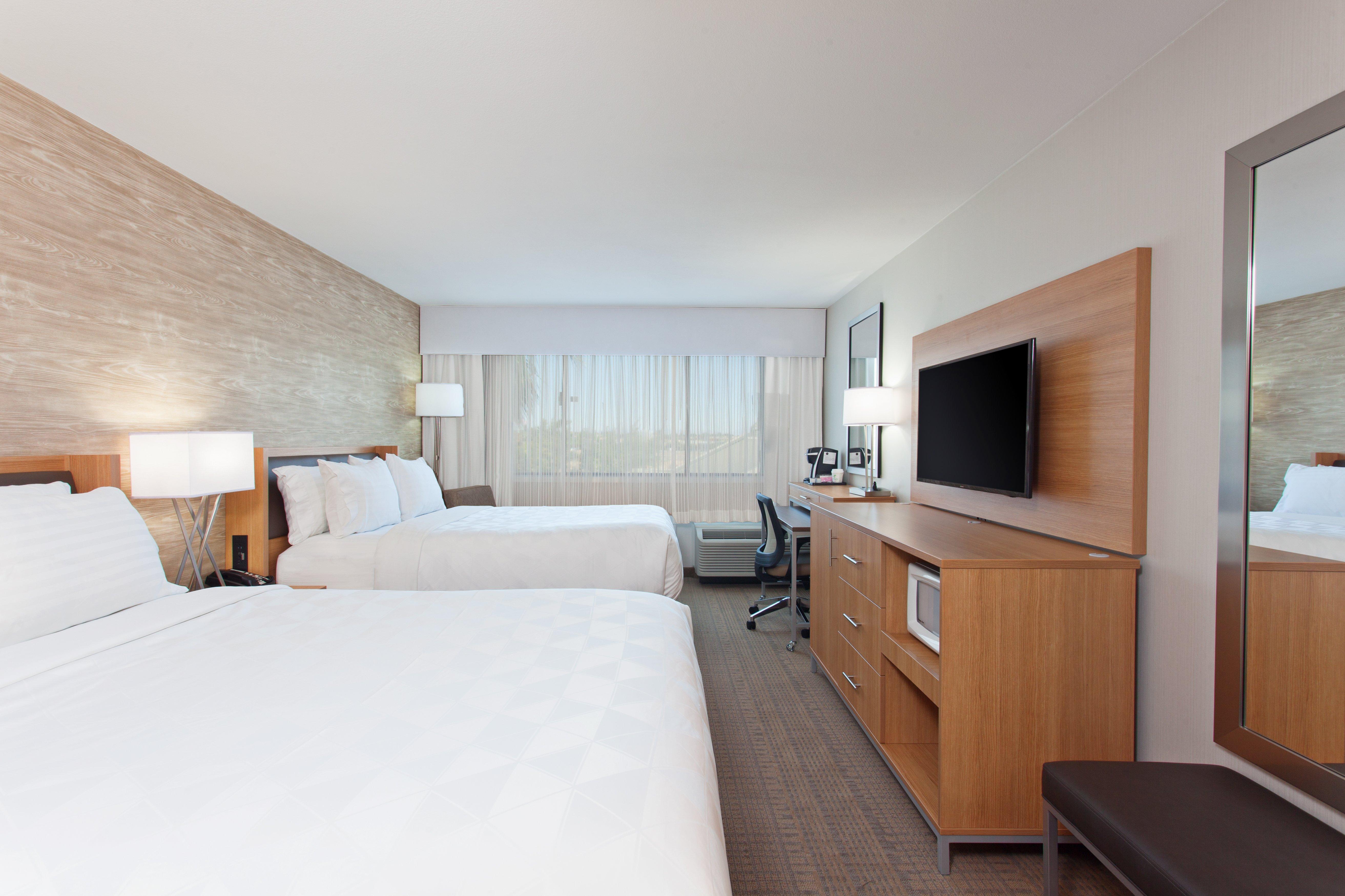 Holiday Inn Palmdale-Lancaster, an IHG Hotel Bagian luar foto