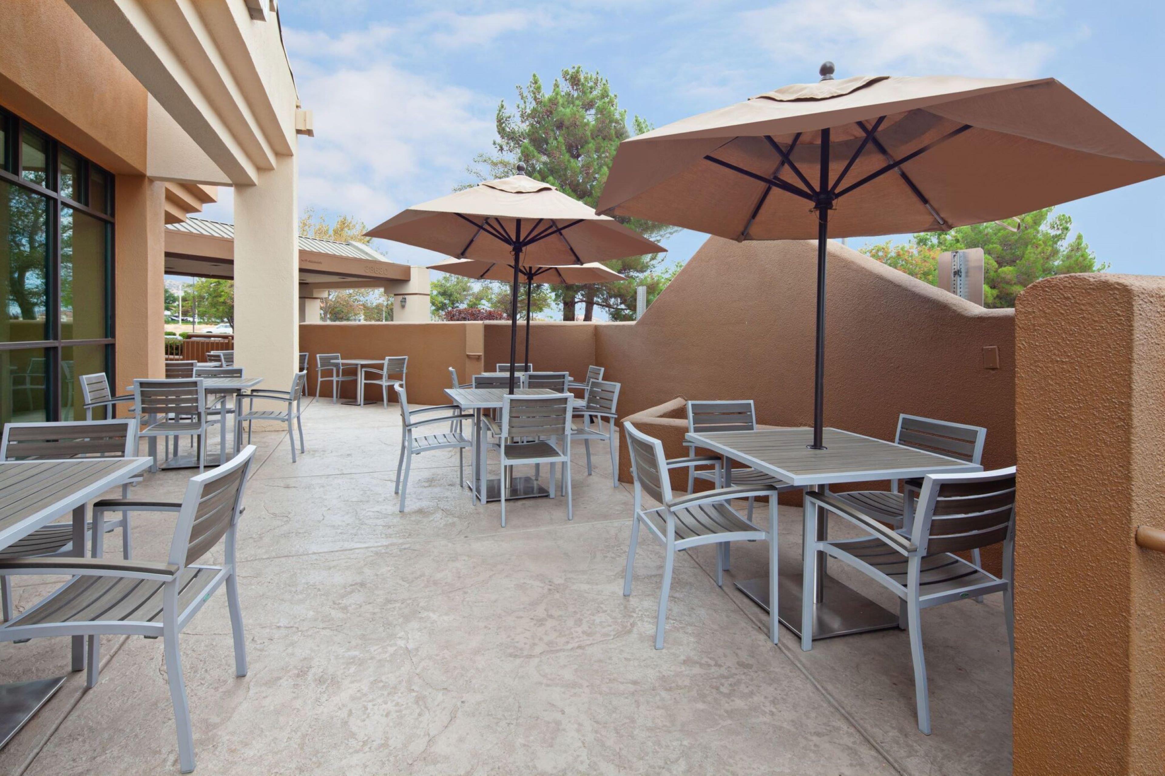 Holiday Inn Palmdale-Lancaster, an IHG Hotel Bagian luar foto