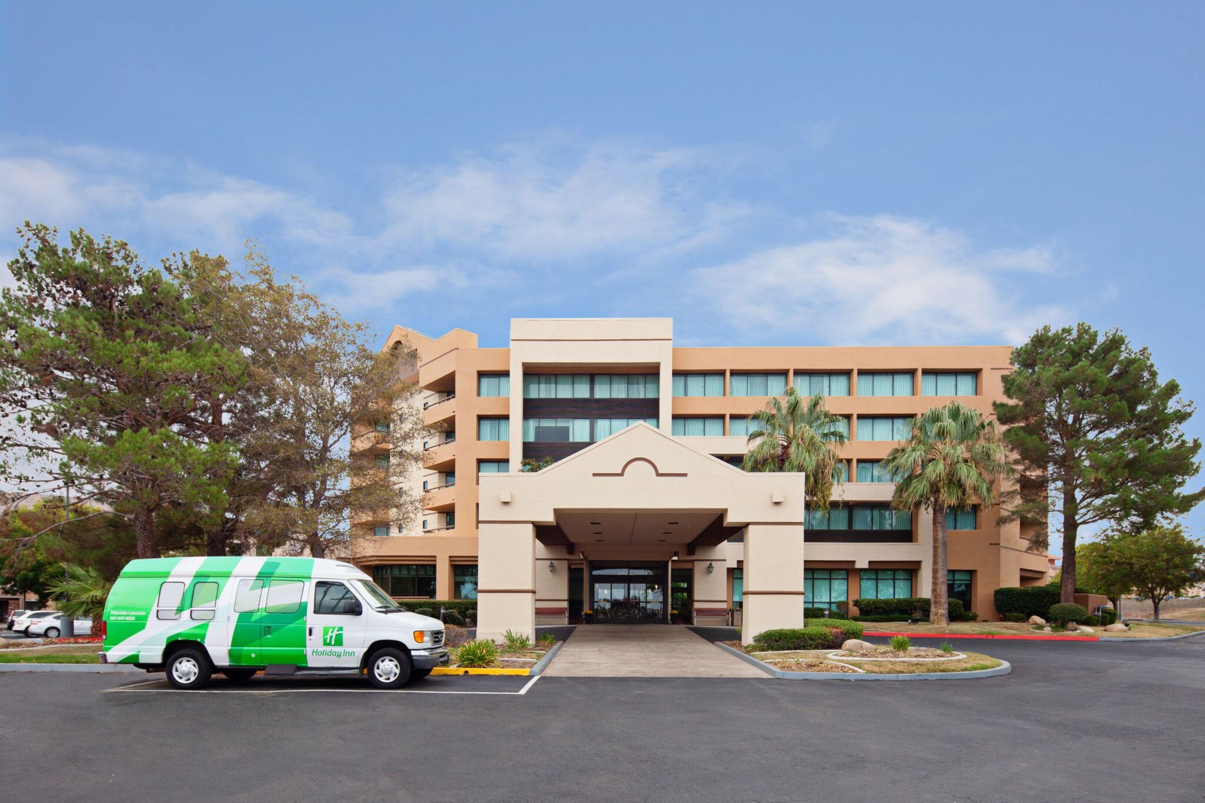 Holiday Inn Palmdale-Lancaster, an IHG Hotel Bagian luar foto