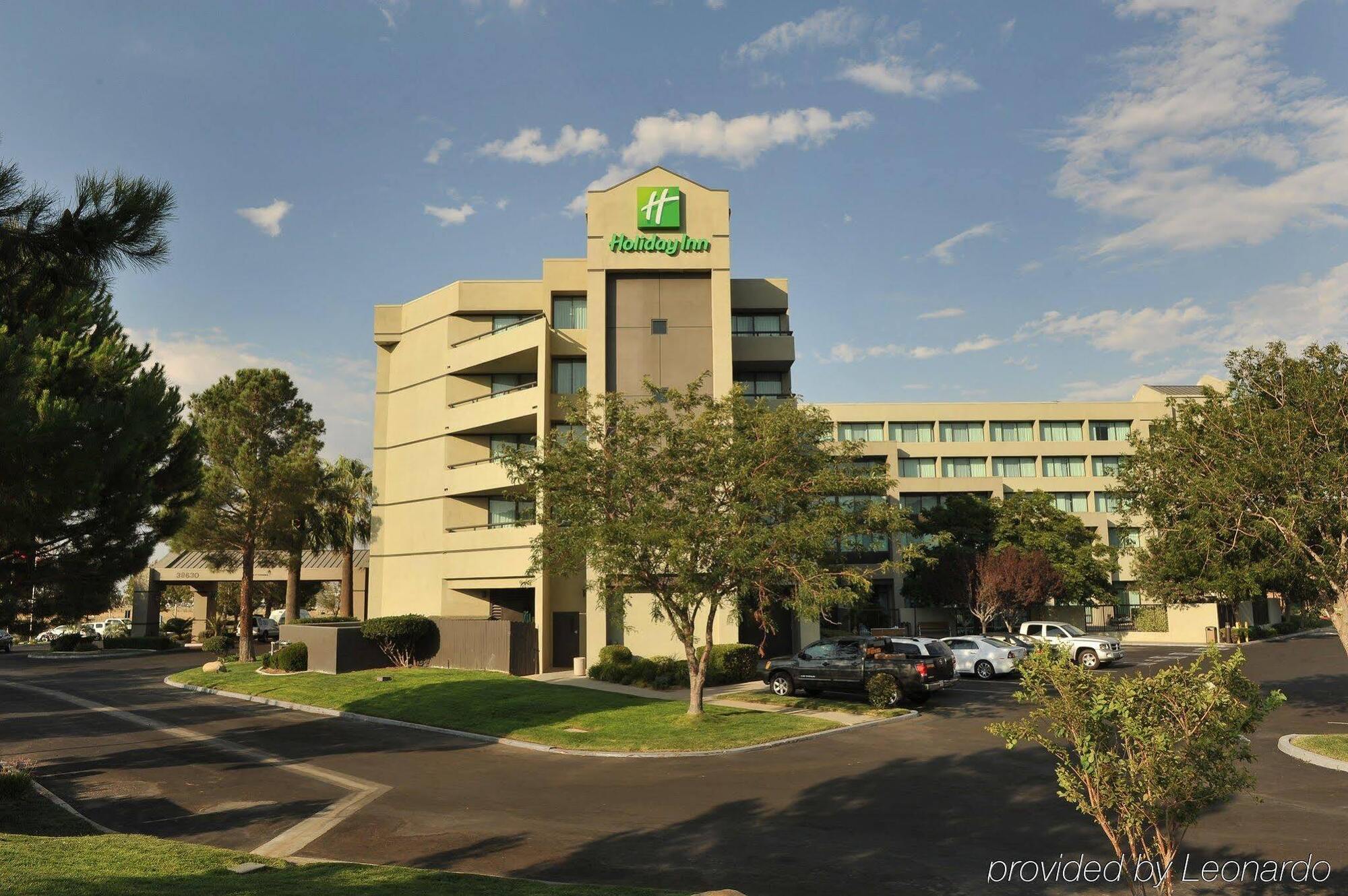 Holiday Inn Palmdale-Lancaster, an IHG Hotel Bagian luar foto