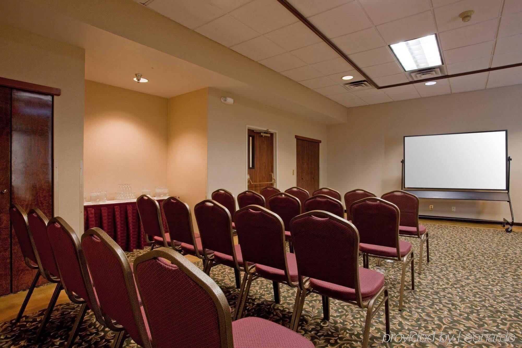 Holiday Inn Palmdale-Lancaster, an IHG Hotel Bagian luar foto